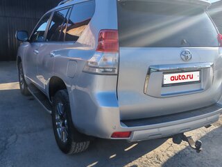 2011 Toyota Land Cruiser Prado 150 Series, серебристый, 2950000 рублей, вид 4