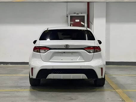 2023 Toyota Corolla Sporty XII (E210) Рестайлинг, белый, 1535000 рублей, вид 5