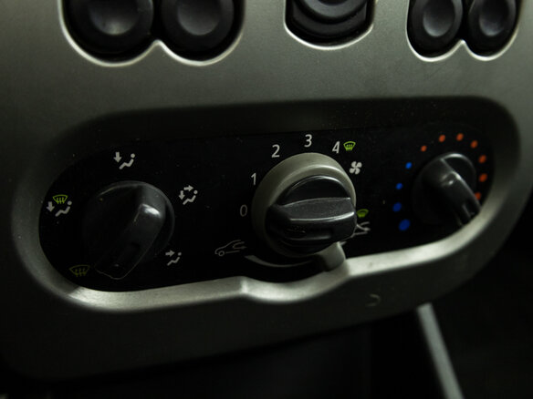 2011 Renault Logan I Рестайлинг, бежевый, 349585 рублей - вид 15