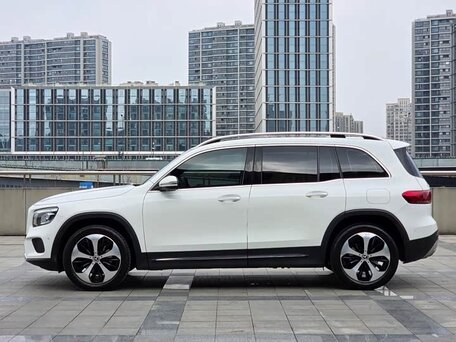 2022 Mercedes-Benz GLB 180 I (X247), белый, 2330000 рублей, вид 3