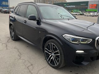 2019 BMW X5 30d IV (G05/G18), чёрный, 6500000 рублей, вид 2