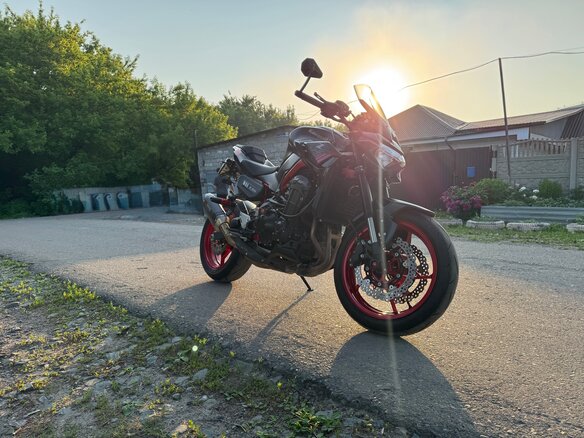 2021 Kawasaki Z 900, чёрный, 600000 рублей - вид 1