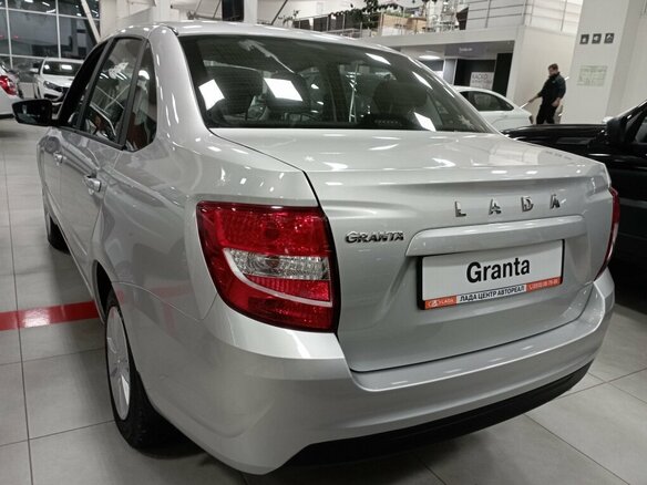 2026 Lada (ВАЗ) Granta I Рестайлинг, серебристый - вид 8