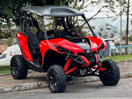 2016 BRP Can-Am Maverick 1000R, красный, 1590000 рублей, вид 1