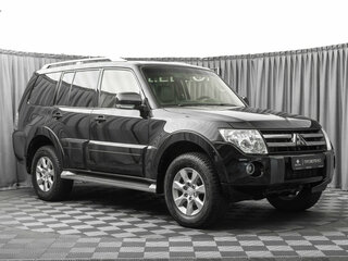 2011 Mitsubishi Pajero IV, чёрный, 1885000 рублей, вид 2