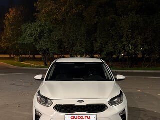 2019 Kia Ceed III, белый, 1150000 рублей, вид 3