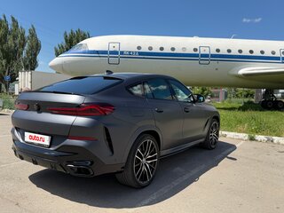 2022 BMW X6 30d III (G06), синий, 9370000 рублей, вид 4