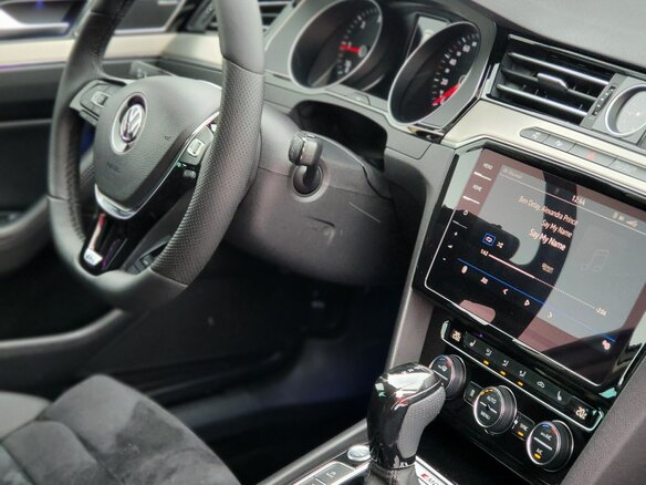 2019 Volkswagen Passat B8, серый, 3400000 рублей - вид 11