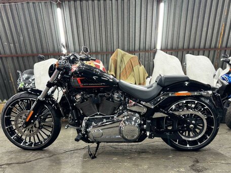 2023 Harley-Davidson Breakout, чёрный, 2310000 рублей, вид 4