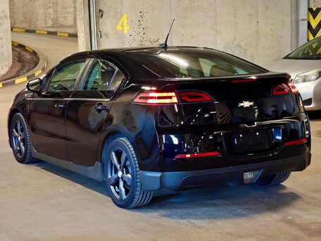 2013 Chevrolet Volt I, чёрный, 949000 рублей, вид 2