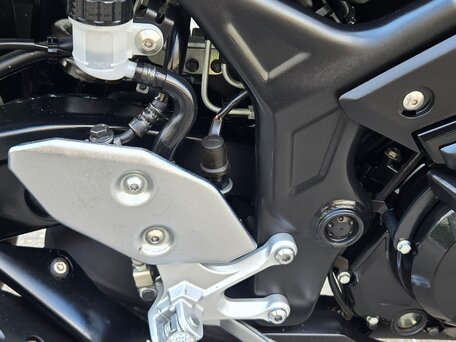 2020 Yamaha YZF-R3, чёрный, 550000 рублей, вид 5