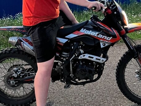 2024 Motoland CRF250, красный, 130000 рублей, вид 1