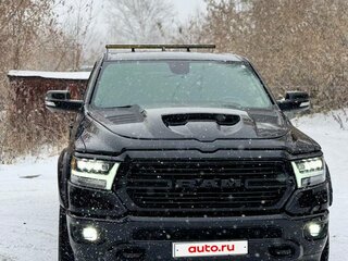 2021 Ram 1500 Quad Cab V, чёрный, 7000000 рублей, вид 2