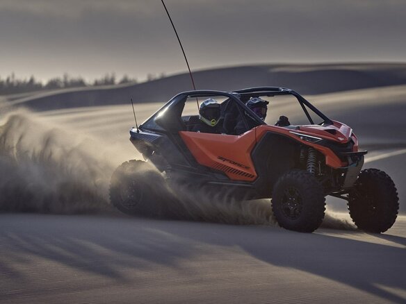 2026 CFMoto Z10 EPS, золотистый, 3379900 рублей - вид 25