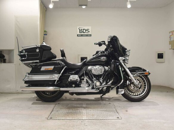 2008 Harley-Davidson Electra Glide, чёрный - вид 1