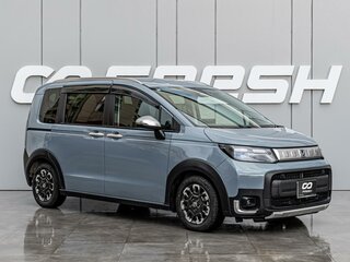 Honda Freed Crosstar III