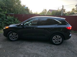 2022 Ford Escape IV, чёрный, 1800000 рублей, вид 4