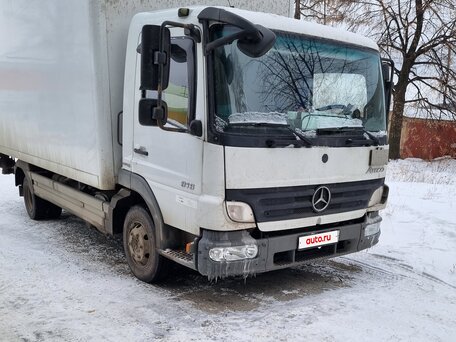 2010 Mercedes-Benz Atego, белый, 3000000 рублей, вид 1
