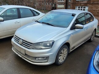 2015 Volkswagen Polo V Рестайлинг, серебристый, 1150000 рублей, вид 1