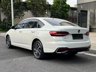 2023 Volkswagen Lavida III Рестайлинг, белый, 1180000 рублей, вид 4