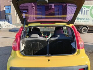 2008 Peugeot 107 I, жёлтый, 350000 рублей, вид 4