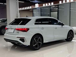2023 Audi A3 Sportback 35 TFSI IV (8Y), белый, 1920000 рублей, вид 4