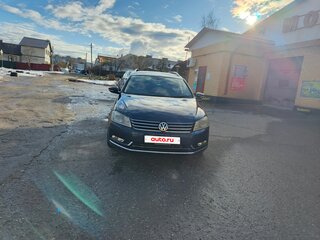 2011 Volkswagen Passat B7, синий, 955000 рублей, вид 2