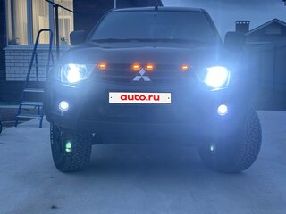 2011 Mitsubishi L200 IV, серый, 1800000 рублей, вид 2