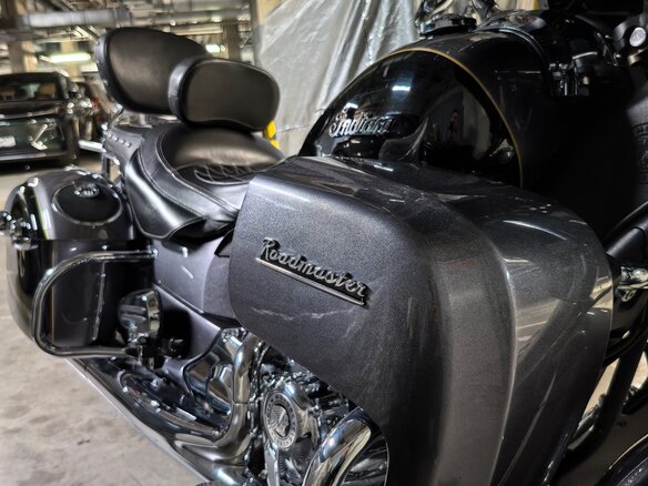 2016 Indian Roadmaster, серебристый, 1450000 рублей - вид 7
