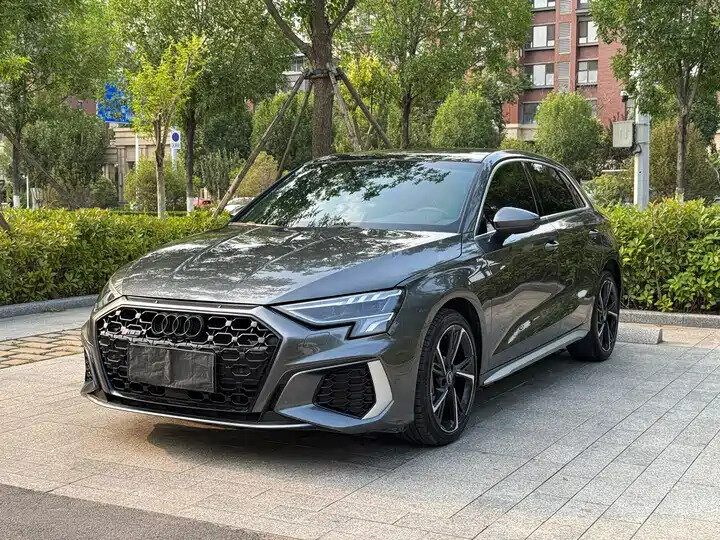 Открыть фотографии: Audi A3 IV (8Y)