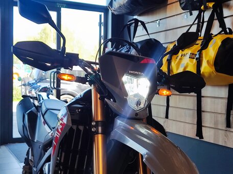 2025 Honda CRF 300L, серый, 891900 рублей, вид 4
