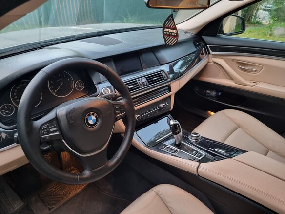 2012 BMW 5 серии 520i VI (F10/F11/F07), бежевый, 1449000 рублей - вид 13