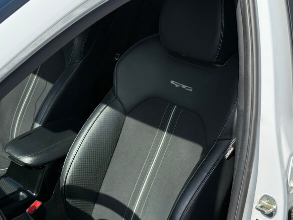 2021 Kia Ceed III Рестайлинг, белый, 2300000 рублей - вид 23