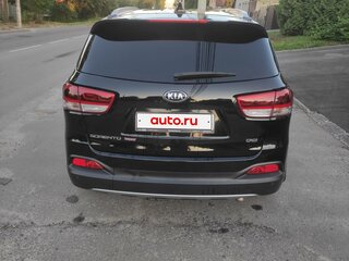 2017 Kia Sorento III Prime, чёрный, 2500000 рублей, вид 4