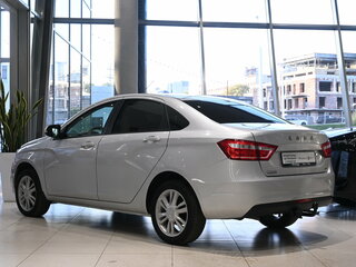 2017 Lada (ВАЗ) Vesta I, серебристый, 695000 рублей, вид 4
