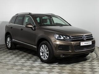 2013 Volkswagen Touareg II, коричневый, 2599700 рублей, вид 3
