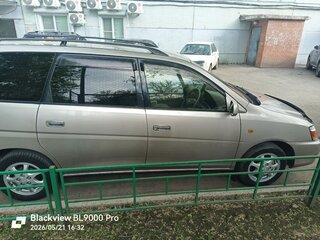 2003 Toyota Gaia, серый, 650000 рублей, вид 2