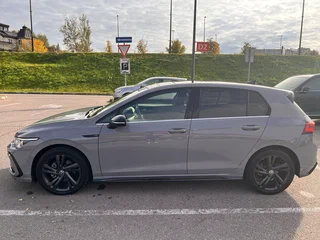 2020 Volkswagen Golf VIII, серый, 2640000 рублей, вид 3