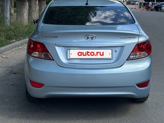 2011 Hyundai Solaris I, серый, 630000 рублей, вид 4