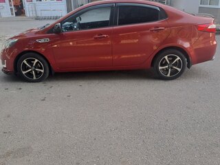 2013 Kia Rio III, красный, 725000 рублей, вид 4