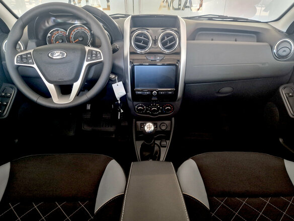2026 Lada (ВАЗ) Largus Cross I Рестайлинг, белый, 1997000 рублей - вид 10