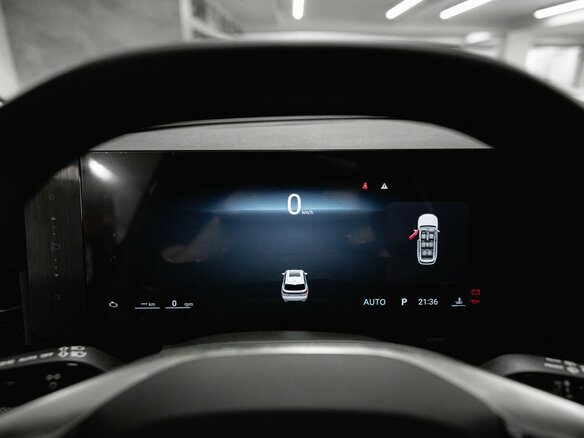 2026 Москвич М90, серый, 4199000 рублей - вид 11