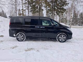 2015 Honda Stepwgn Spada V, чёрный, 2220000 рублей, вид 3