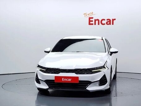 2023 Kia K5 III, белый, 2175000 рублей, вид 2