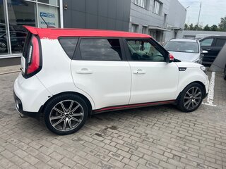 2018 Kia Soul II Рестайлинг, белый, 1150000 рублей, вид 3