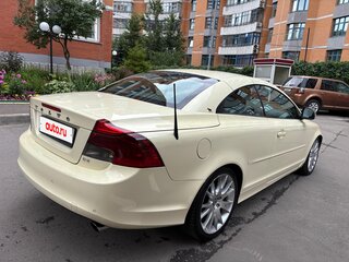 2010 Volvo C70 II Рестайлинг, бежевый, 2100000 рублей, вид 2