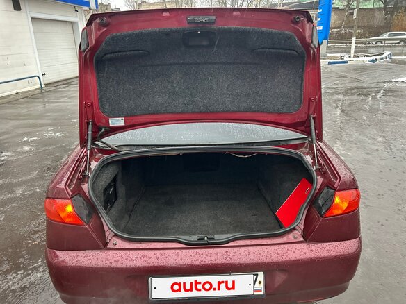 2001 Alfa Romeo 166 I, красный, 400000 рублей - вид 15