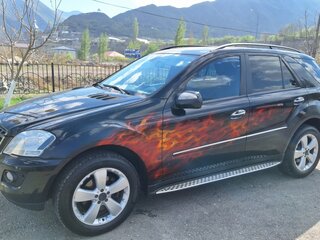 2008 Mercedes-Benz M-Класс 350 II (W164) Рестайлинг, чёрный, 1000000 рублей, вид 3
