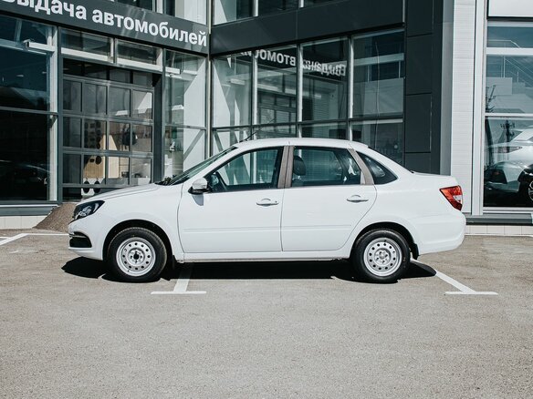 2026 Lada (ВАЗ) Granta I Рестайлинг, белый, 1068000 рублей - вид 6