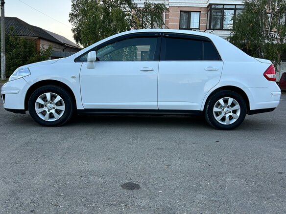 2008 Nissan Tiida I, белый, 720000 рублей - вид 6